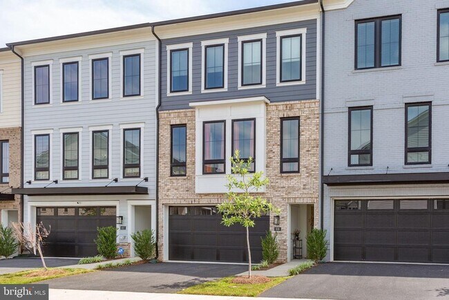 Building Photo - 609 Angelfish Wy