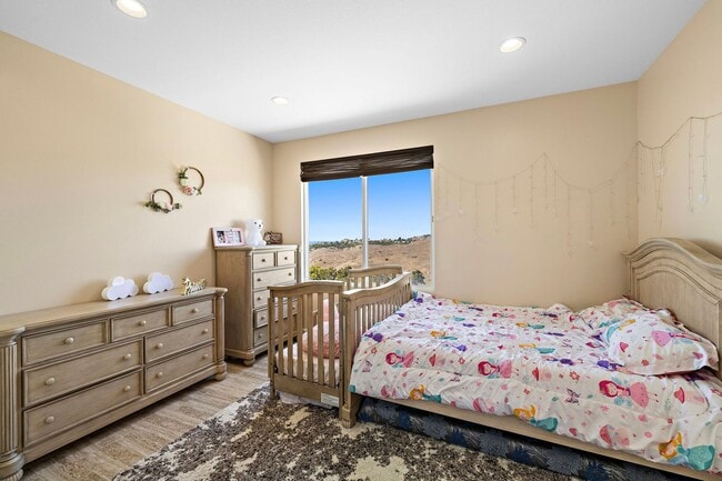 Building Photo - Stunning 4-Bedroom Home with Ocean and Catalina Island Views