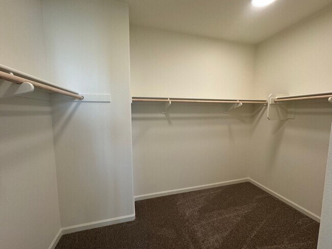 Building Photo - Beautiful Brand New Home