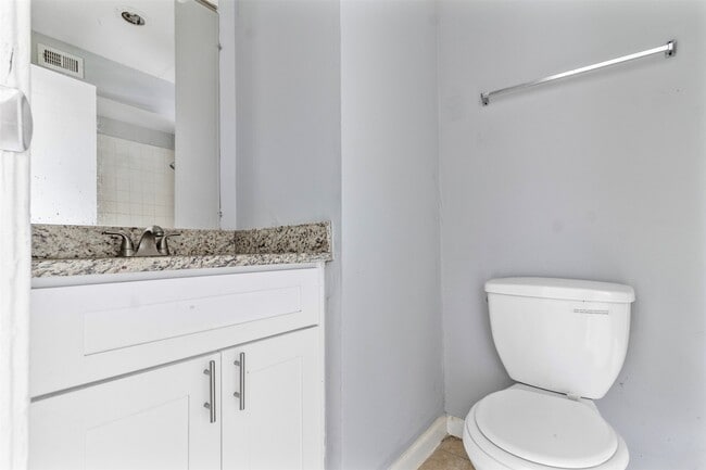 Building Photo - 8657 Village of Fondren Dr