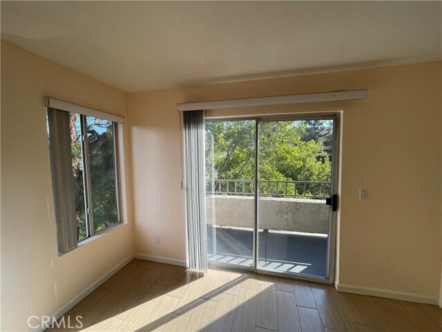 Building Photo - 1965 Las Colinas Cir