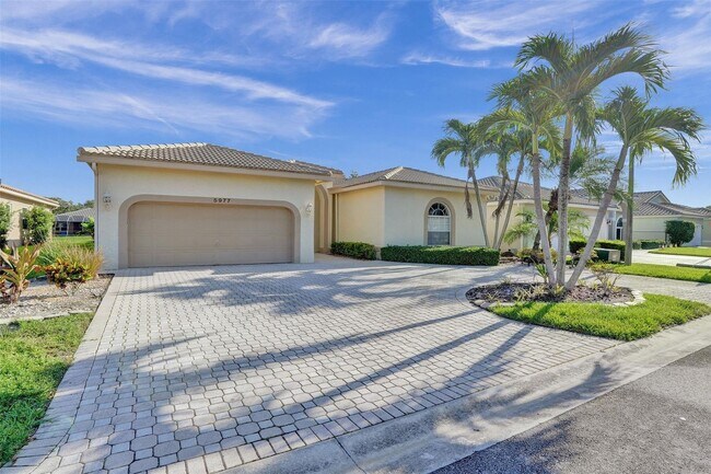 Building Photo - 5977 NW 73rd Ct