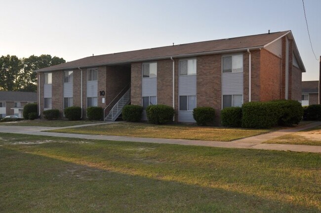 Building Photo - 525 Alcott Dr