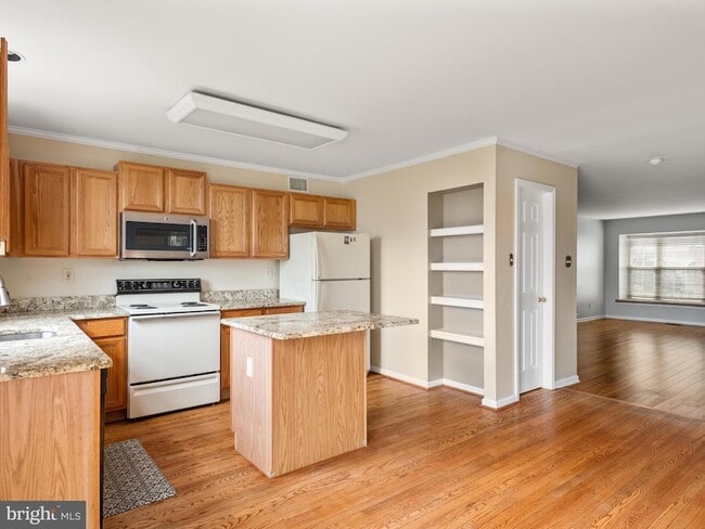 Building Photo - 1002 Harbour Ridge Ln