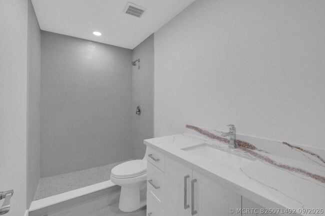 Building Photo - 12600 SW 5th Ct