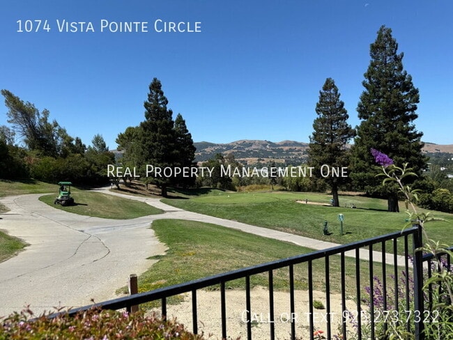 Building Photo - 1074 Vista Pointe Cir