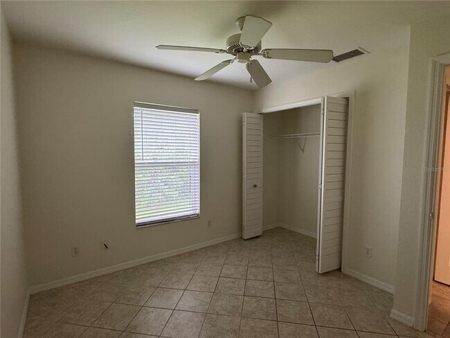 Building Photo - 2349 Honey Ln