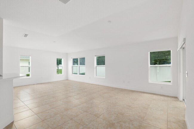Building Photo - 10397 Silver Maple Ave