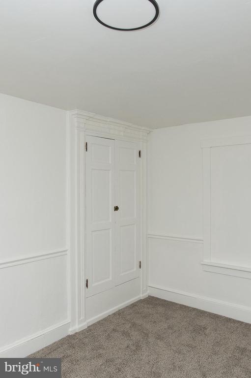 Building Photo - 2928 Lincoln Hwy E