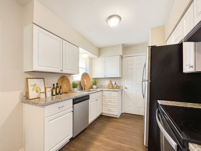 Building Photo - Charming 4-Bed, 1-Bath Home with New Upgrades & Spacious Yard in Mesquite TX!