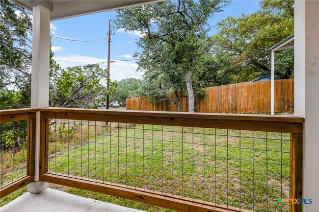 Building Photo - 446 W Overlook Dr