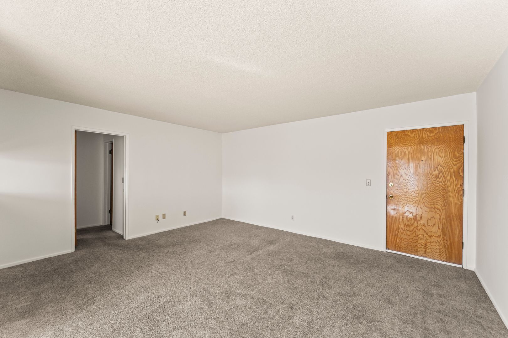 Building Photo - 9628 Lower Azusa Rd