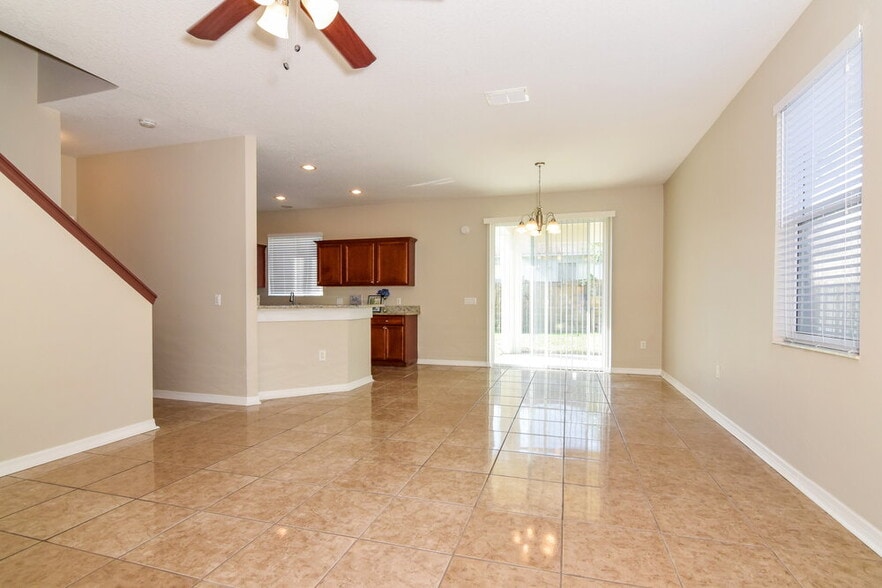 Building Photo - 11813 Mango Groves Blvd