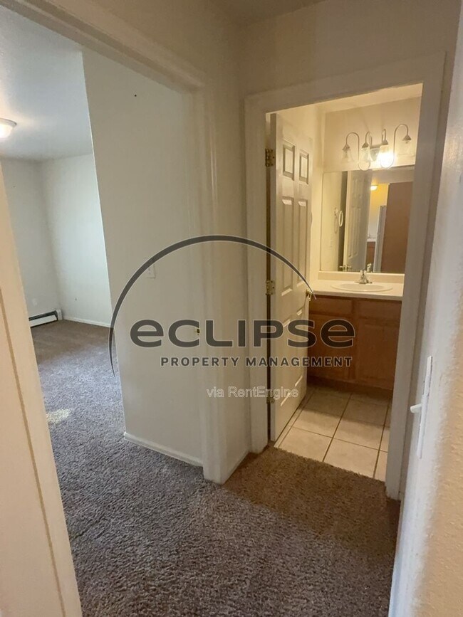 Building Photo - 497 Coronado Ct