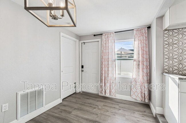 Building Photo - 5408 5th Ave N