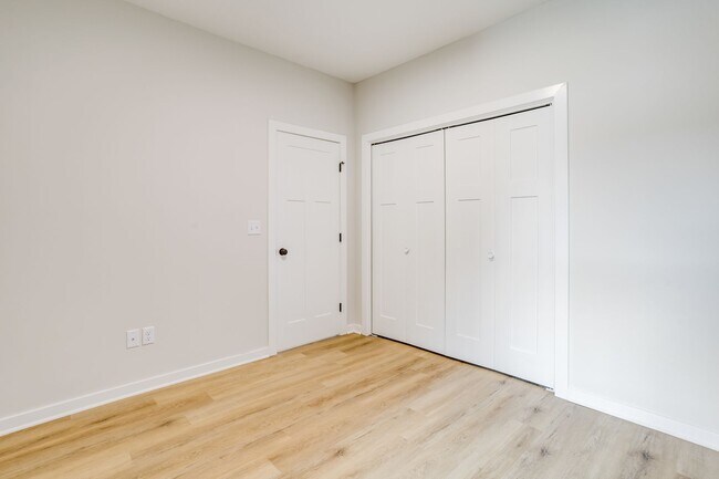 Building Photo - Brand New Long Beach Community