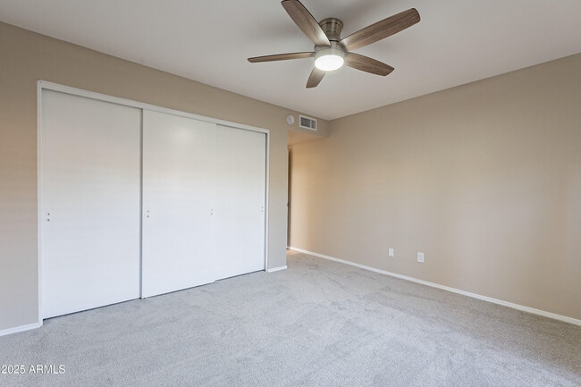 Building Photo - 25822 S Boxwood Dr