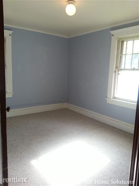 Building Photo - 306 Ellery Ave