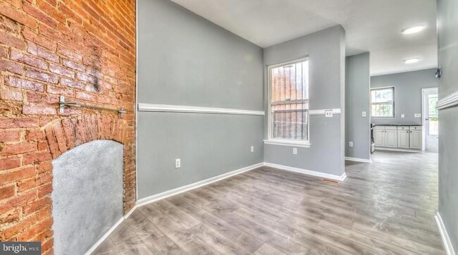 Building Photo - 1314 N Mount St
