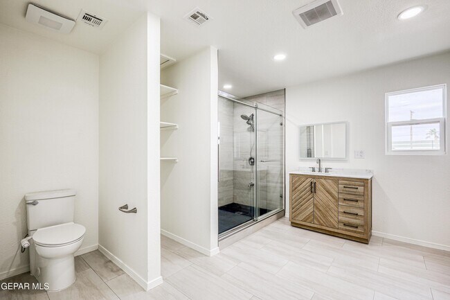 Building Photo - 6289 Cosecha Luna Cir