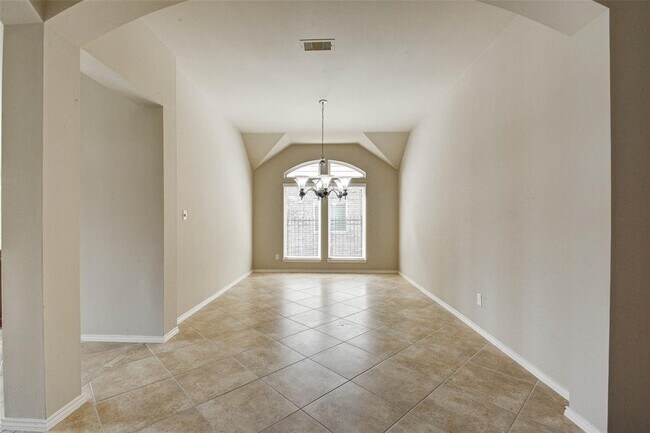 Building Photo - 26303 Crystal Cove Ln