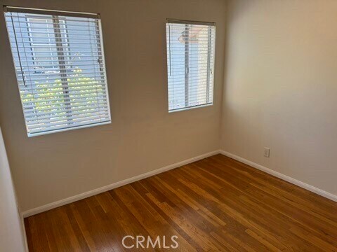 Building Photo - 5447 W 141st St