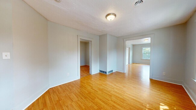 Building Photo - 3326 W.30th