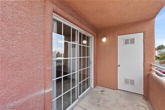 Building Photo - 4730 E Craig Rd
