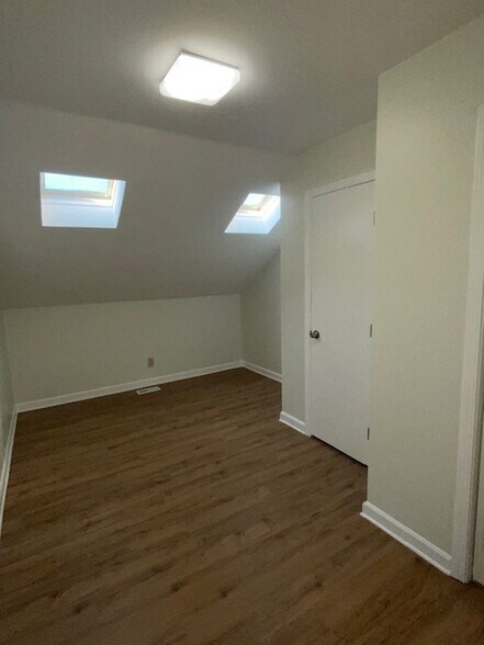 Building Photo - 1609 Homestead Trl