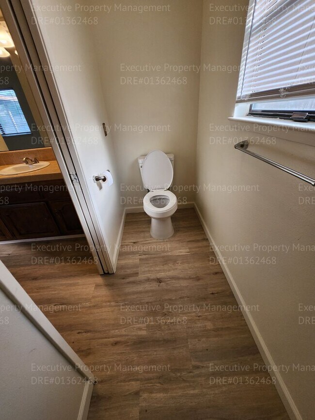 Building Photo - 3 bedroom/ 2 bath house near Pacheco Rd/ A...