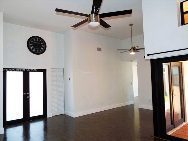 Building Photo - 422 SW 88th Pl