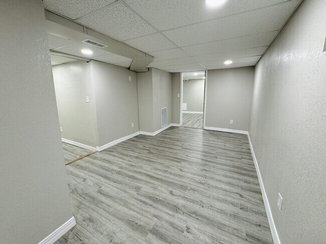 Building Photo - 1706 Avenue B