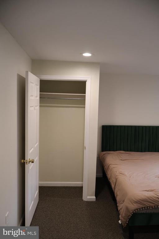 Building Photo - 33 S 19th St