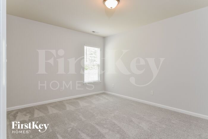 Building Photo - 2012 Heron Pointe Dr
