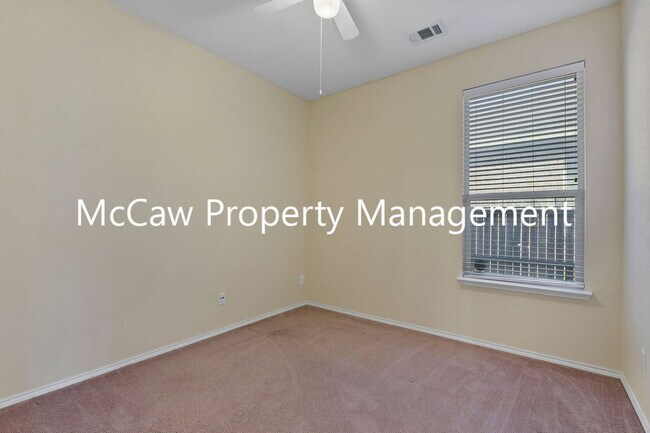 Building Photo - 5116 Meridian Ln