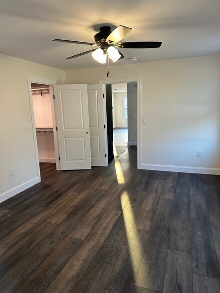 Master bedroom - 319 Monroe St
