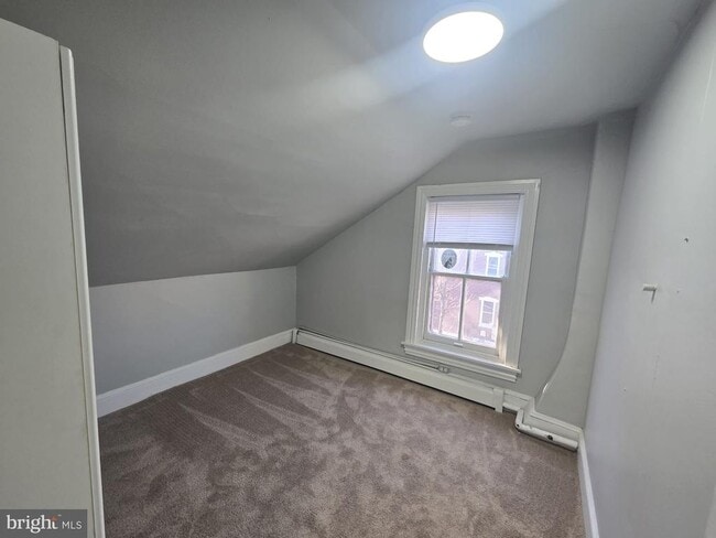 Building Photo - 314 Walnut St