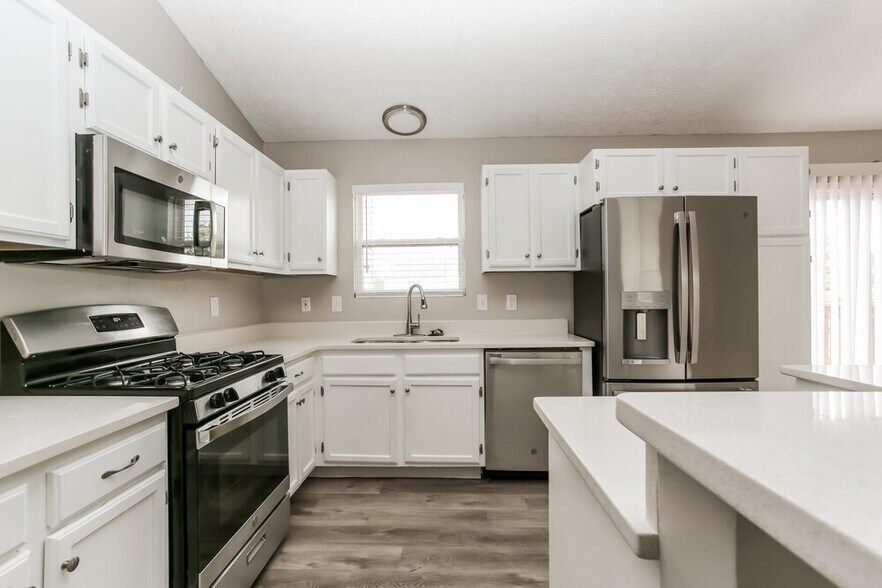 Building Photo - 2980 Moyer Ln