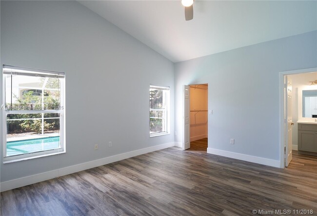 Building Photo - 1132 NW 143rd Ave