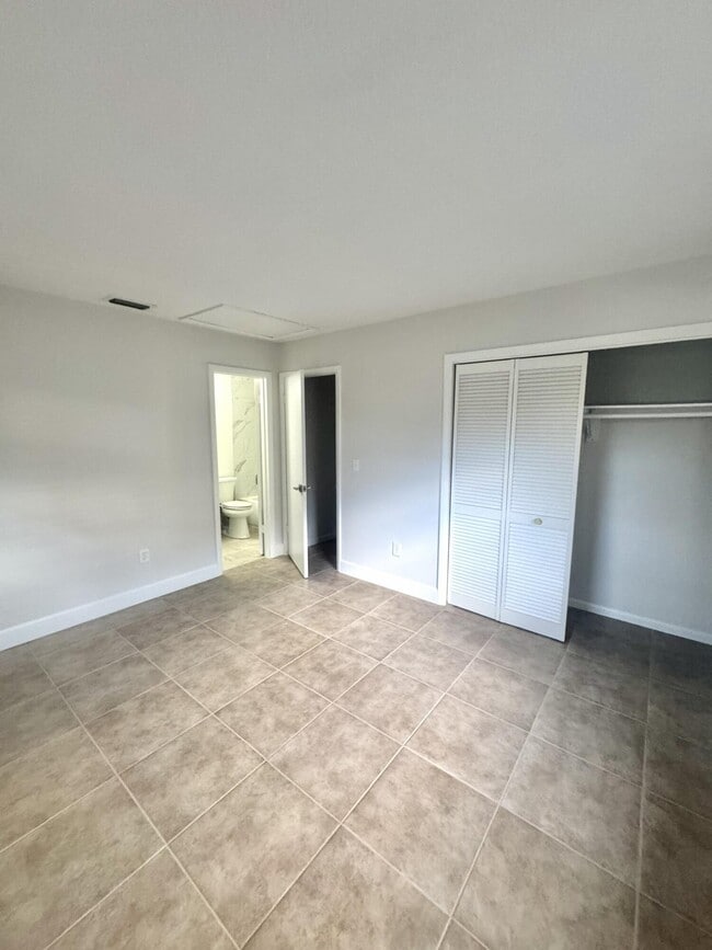 Building Photo - 12375 Peconic Ct