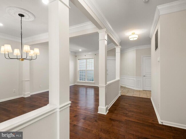 Building Photo - 209 N Caldwell Cir