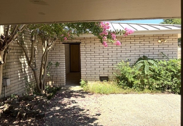 Building Photo - 531 Fairway Ct