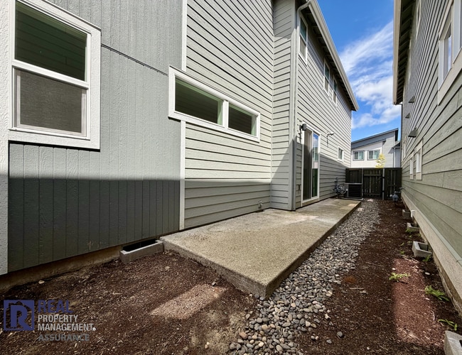 Building Photo - MOVE-IN SPECIAL - Stunning Butternut Creek Home with Bonus Room & 2-Car Garage
