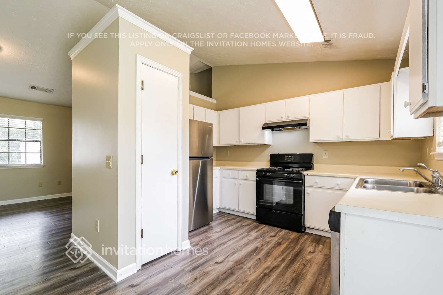 Building Photo - 5255 Sugar Crest Dr