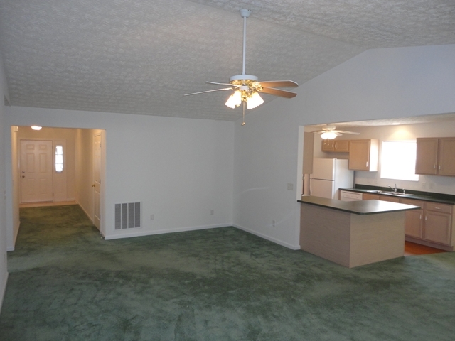 Building Photo - 9244 Sawgrass Dr