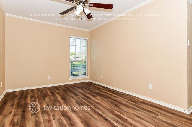 Building Photo - 8102 Kensington Dr