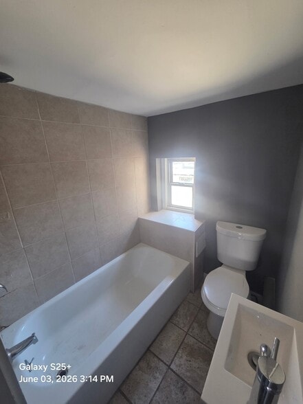 Building Photo - 944 Cantrell St