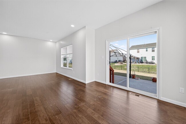 Building Photo - 3501 Charlestowne Crossing Dr