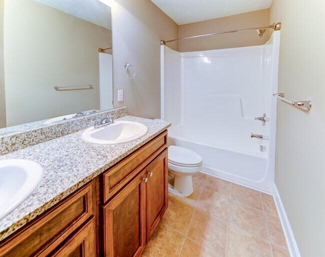 Building Photo - 2504 Kari Ln