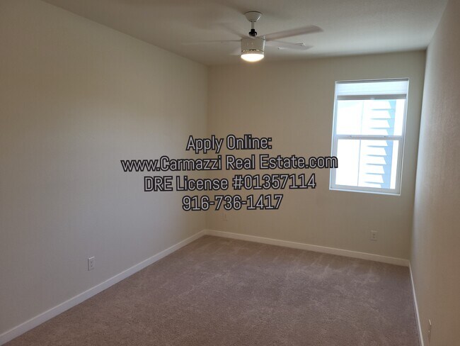 Building Photo - 3224 Finch Ln
